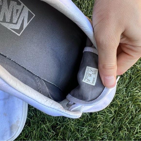 Used solid white authentic style Vans, Size 12 Men’s - Picture 2 of 6